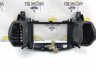 Рамка магнитолы Nissan Juke 2011 682601KE0A F15 1.6 HR16DE