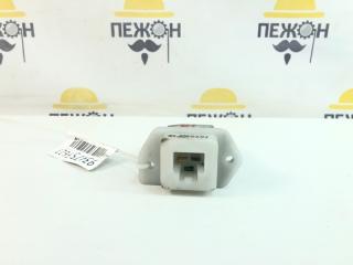 Резистор печки Nissan Juke 2010 271508H300 F15 1.6 HR16DE