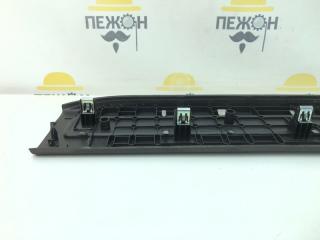 Накладка на порог салона Land Rover Discovery LR099575 5, передняя левая