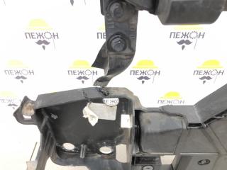 Панель передняя Renault Megane 752100004R 3, передний