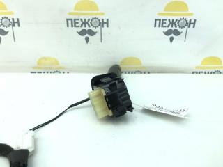 Переключатель подрулевой Chevrolet Spark 2012 96948586 M300 1.2 B12D1, правый