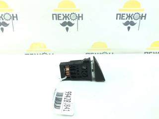 Кнопка обогрева заднего стекла Hyundai Matrix 2006 9371017000 FC 1.6 G4ED