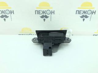 Замок багажника Land Rover Freelander 2011 LR014184 FA 2.2 224DT