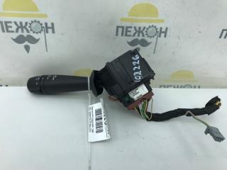 Переключатель подрулевой Renault Sandero 2013 8201168008 B52 0.9 H4BA400, правый