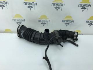 Патрубок воздушного фильтра Renault Sandero 2013 165764382R B52 0.9 H4BA400