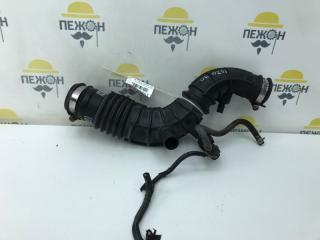 Патрубок воздушного фильтра Renault Sandero 2013 165764382R B52 0.9 H4BA400