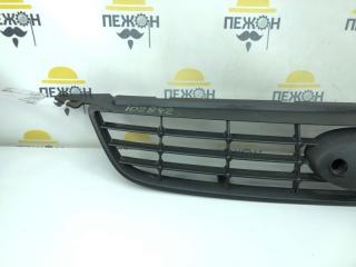 Решетка радиатора Ford Focus 1676410 CB4