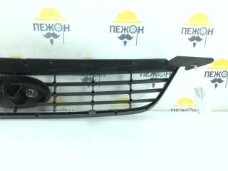 Решетка радиатора Ford Focus 1676410 CB4