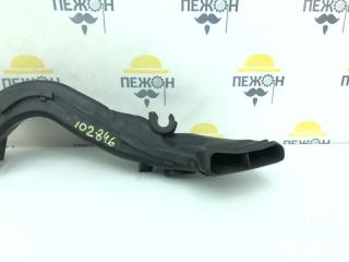 Воздухозаборник Ford Focus 1485769 CB4