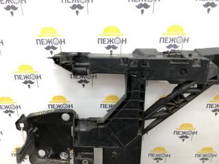 Панель передняя Renault Megane 752100004R 3