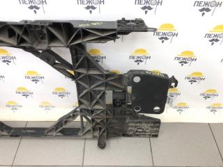 Панель передняя Renault Megane 752100004R 3