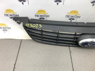 Решетка радиатора Ford Focus 1676410 CB4