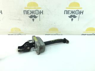 Ограничитель двери Ford Focus 2010 1641573 CB4 1.8 QQDB