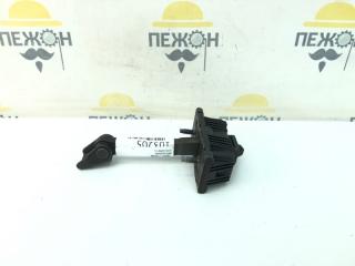 Ограничитель двери Toyota Avensis 2008 6861005040 ZZT251, передний