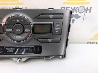 Блок управления климат-контролем Toyota Auris 2009 5590002231 ZRE151 1.6 1ZRFAE