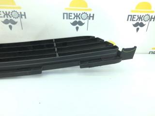 Решетка в бампер Toyota Corolla 2007-2010 5311212131, передняя