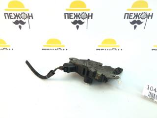 Замок капота Ford Focus 2010 4895286 2 1.6 SIDA