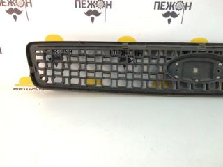 Решетка радиатора (дефект) Ford Fusion 2007 1530207 JU 1.4 FXJA