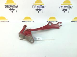 Петля капота Mazda 3 2006 B32H52420A BK 2.0, левая