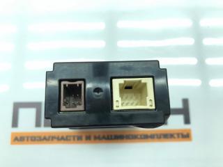 Блок USB Lexus Nx300H 2018 8619011010 2.5 2ARFXE