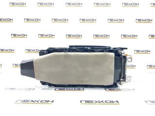 Подлокотник (правый руль) Lexus Rx450H 2020 5892048020C5 GYL25 3.5 2GRFXS