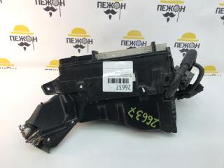 Блок предохранителей подкапотный Toyota Avensis 8274102050 T270