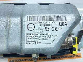 Подушка безопасности в колени Mercedes-Benz E-Class 2017 A2138600302 S213 2.0 654920 (OM654)