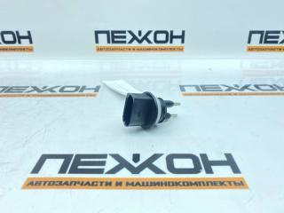 Фото запчасти датчик уровня жидкости бачка омывателя AUDI A4 2023 контрактная запчасть Запчасть датчик уровня жидкости бачка омывателя AUDI A4 2023