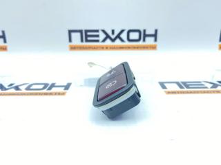 Кнопка закрывания багажника C-CLASS 2018 W205 3.0 M276 823