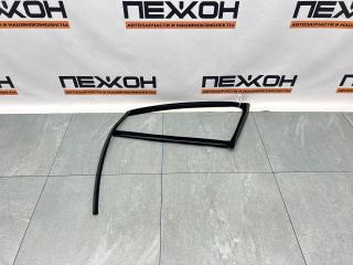 Запчасть уплотнитель стекла двери передний левый Bentley Flying Spur 2017