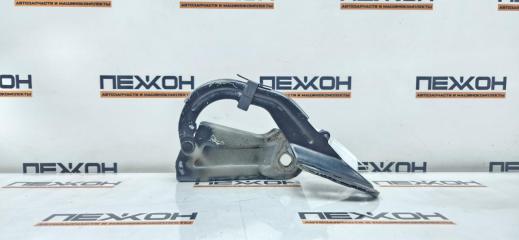 Фото запчасти петля капота правая FORD FOCUS 2013 контрактная запчасть Запчасть петля капота правая FORD FOCUS 2013