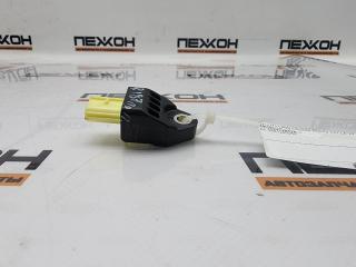 Фото запчасти датчик удара TOYOTA LAND CRUISER PRADO 2018 контрактная запчасть Запчасть датчик удара TOYOTA LAND CRUISER PRADO 2018