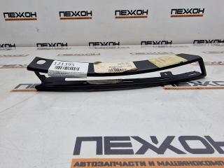 Фото запчасти рамка поворота в бампер (не оригинал) передняя правая VOLKSWAGEN PASSAT новая запчасть Запчасть рамка поворота в бампер (не оригинал) передняя правая VOLKSWAGEN PASSAT