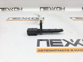 Запчасть датчик abs передний AUDI Q5