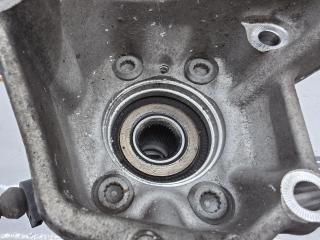 Кулак задний правый Q3 2013 8UB 2.0 CCZC