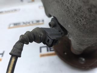 Кулак задний правый Q3 2013 8UB 2.0 CCZC