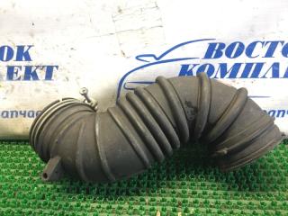 Патрубок воздушного фильтра Toyota Corolla Spacio 2003.02