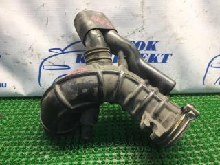 Патрубок воздушного фильтра Toyota Sienta 10.2005