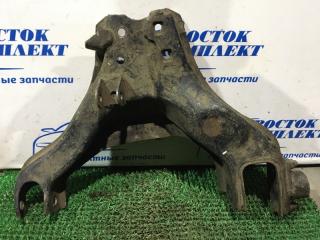 Запчасть рычаг подвески передний правый Isuzu Bighorn