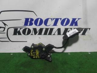 Педаль газа Lexus IS250
