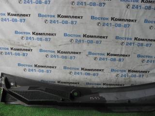 Запчасть решетка под лобовое стекло Opel Astra 12.2004
