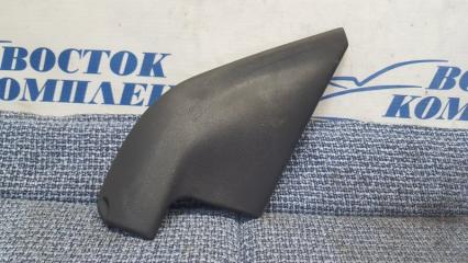 Накладка крепления зеркала правая Chevrolet Cruze 06.2007