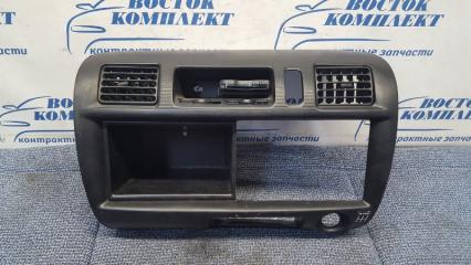 Запчасть рамка магнитофона Mazda Bongo