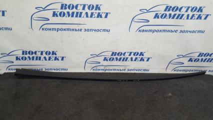 Запчасть молдинг лобового стекла левый Volkswagen Golf 11.08.2004