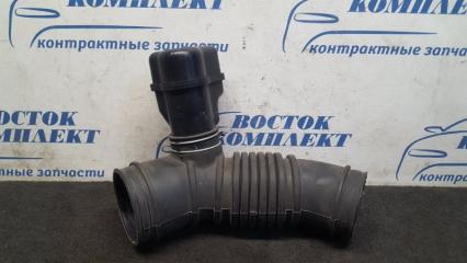 Патрубок воздушного фильтра Mitsubishi Pajero iO 10.1998