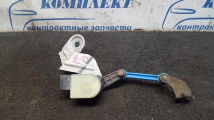 Запчасть датчик высоты дорожного просвета задний Audi A4 02.02.2005