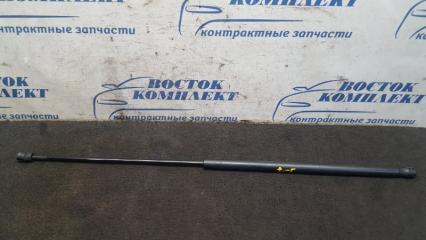 Запчасть амортизатор капота Audi A4 02.02.2005