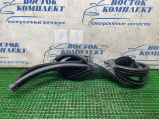 Запчасть уплотнитель задний правый Kia Ceed 07.11.2011