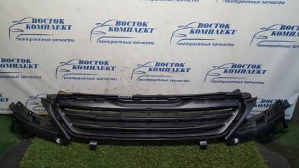 Запчасть решетка радиатора Peugeot 308