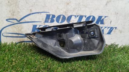 Запчасть клипса бампера передняя правая Volvo V50 02.2010